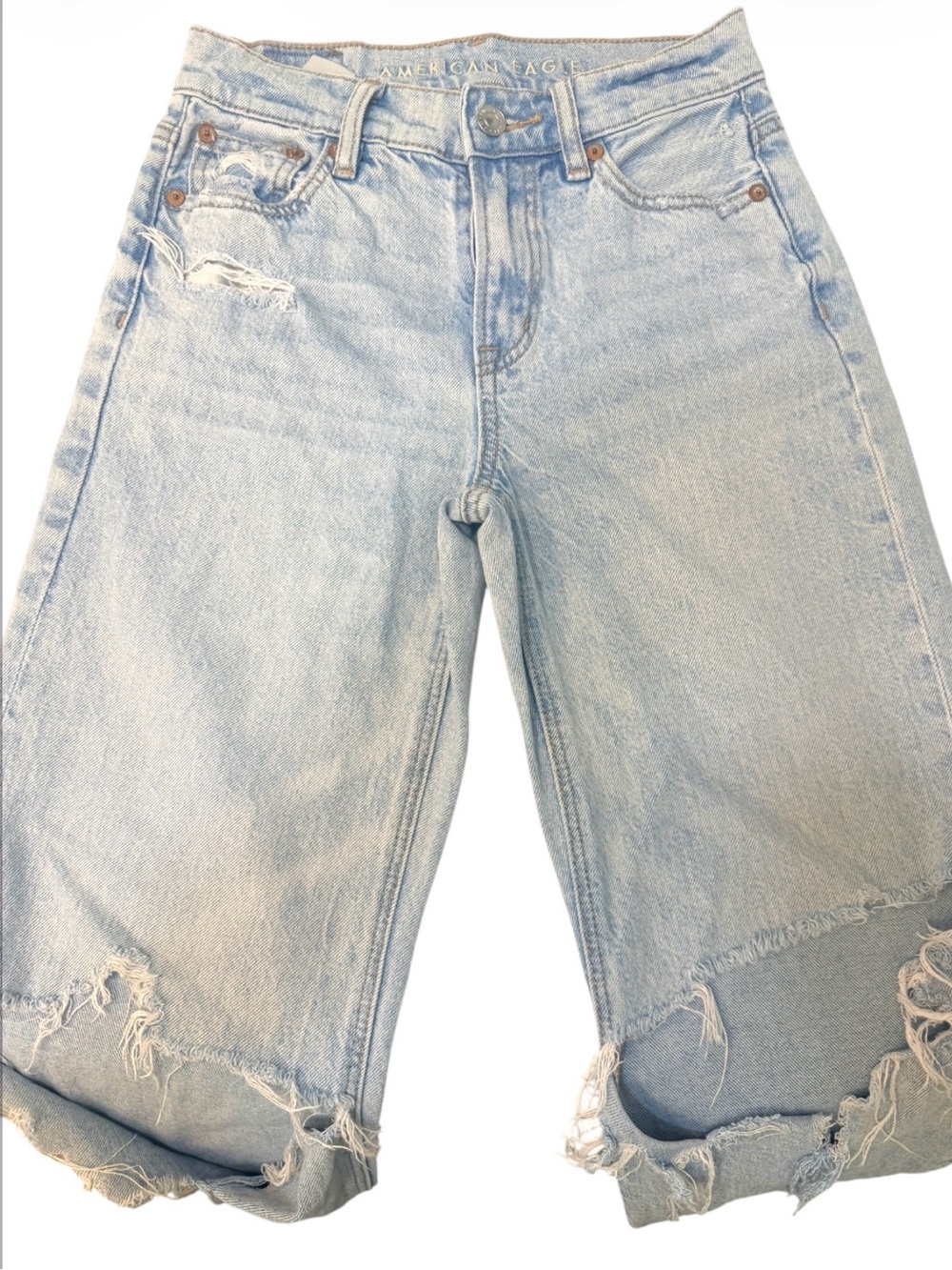 American Eagle Outfitters Light Blue Distressed Boyfriend Jeans